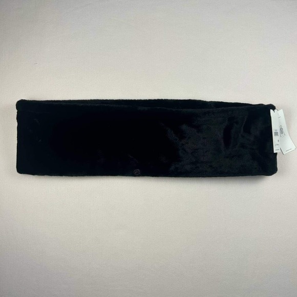 NWT Calvin Klein Black Faux Fur Infinity Loop Scarf‎ Metal Logo MSRP $58 - Picture 1 of 9